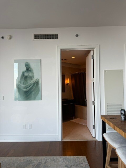 Building Photo - 401 N Wabash Ave