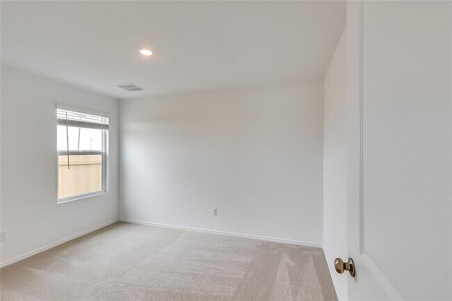 Building Photo - 1105 Catfish Ln