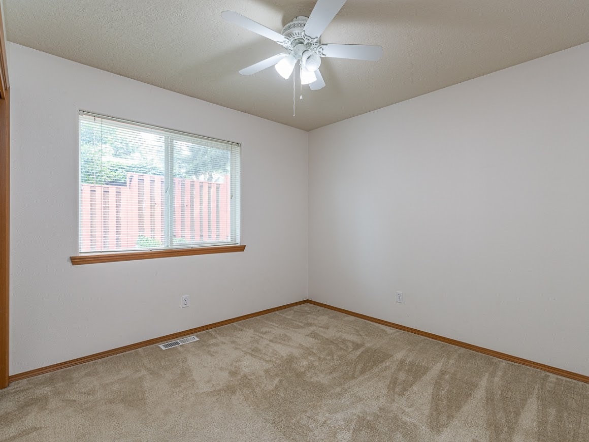 Building Photo - 3468 SE Harvey St