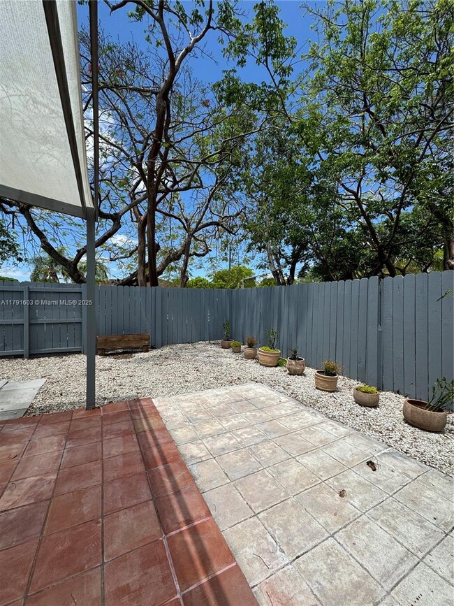Building Photo - 11359 SW 112th Cir Ln N