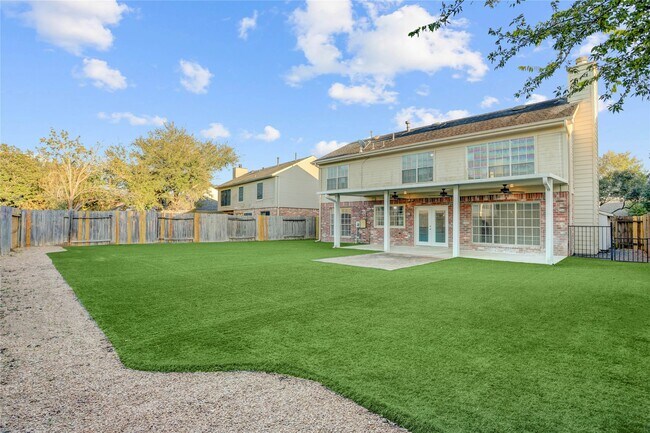 Building Photo - 3122 Rimrock Dr