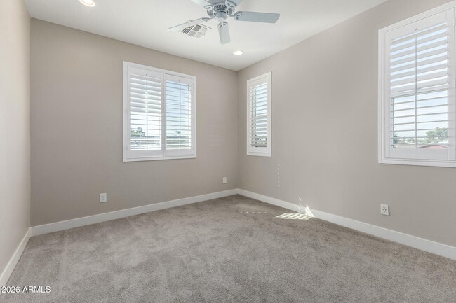 Building Photo - 11410 N 50th Ln