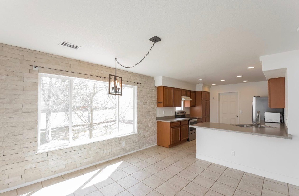 Building Photo - 4830 Flanders Way