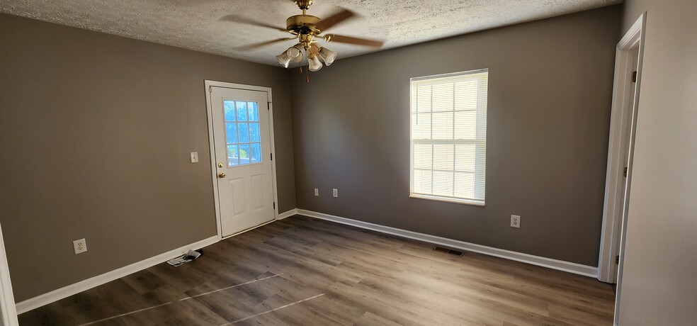 Ensuite bedroom - 4532 Winslow Dr