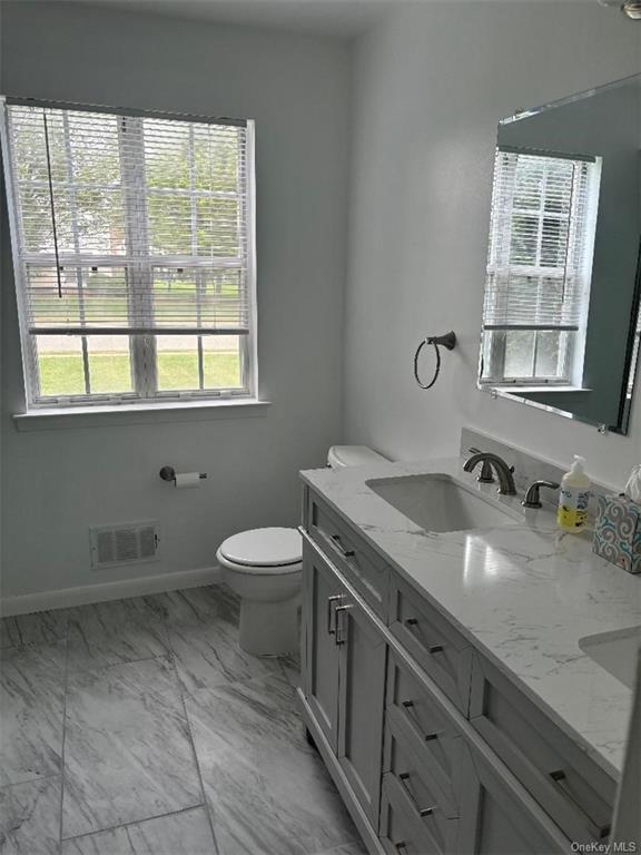 Building Photo - 41 Weathervane Dr