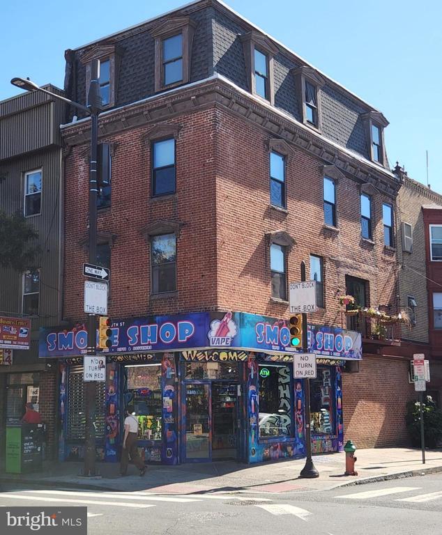 Building Photo - 746 South St