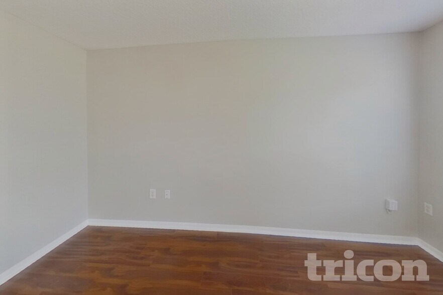 Building Photo - 76589 Longleaf Loop