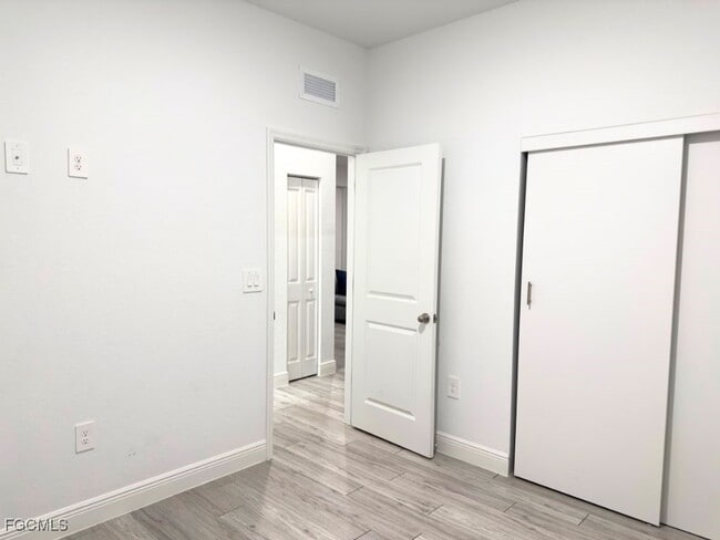 Building Photo - 8033 Melody Cir