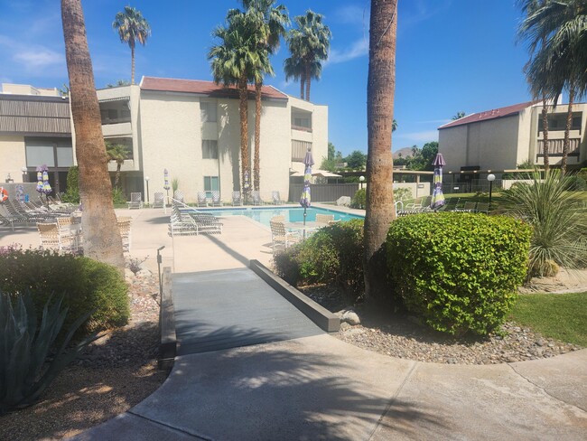 Building Photo - 1478 S Camino Real