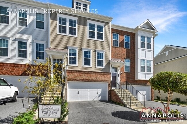 Primary Photo - 8289 Meadowood Dr