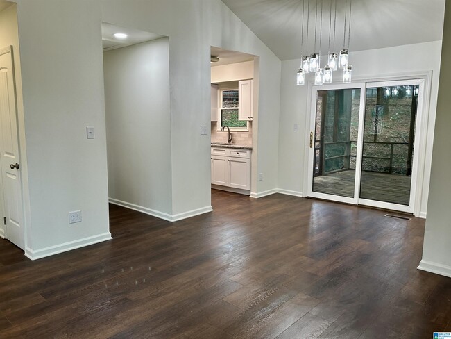 Building Photo - 2413 Pentland Dr