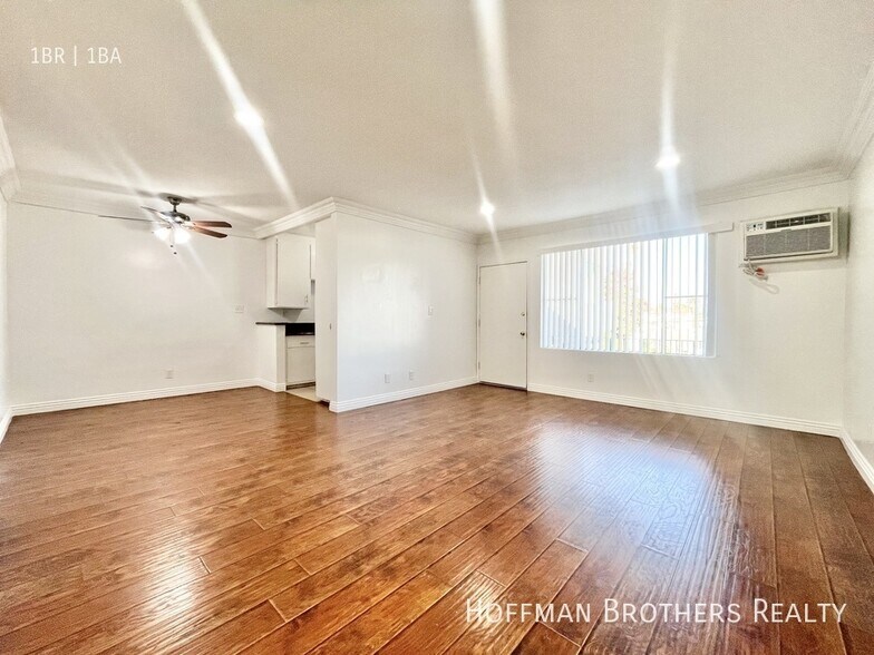 Building Photo - 5226 Lexington Ave