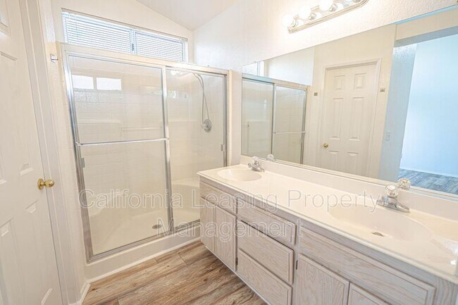 Building Photo - 39839 Tesoro Ln