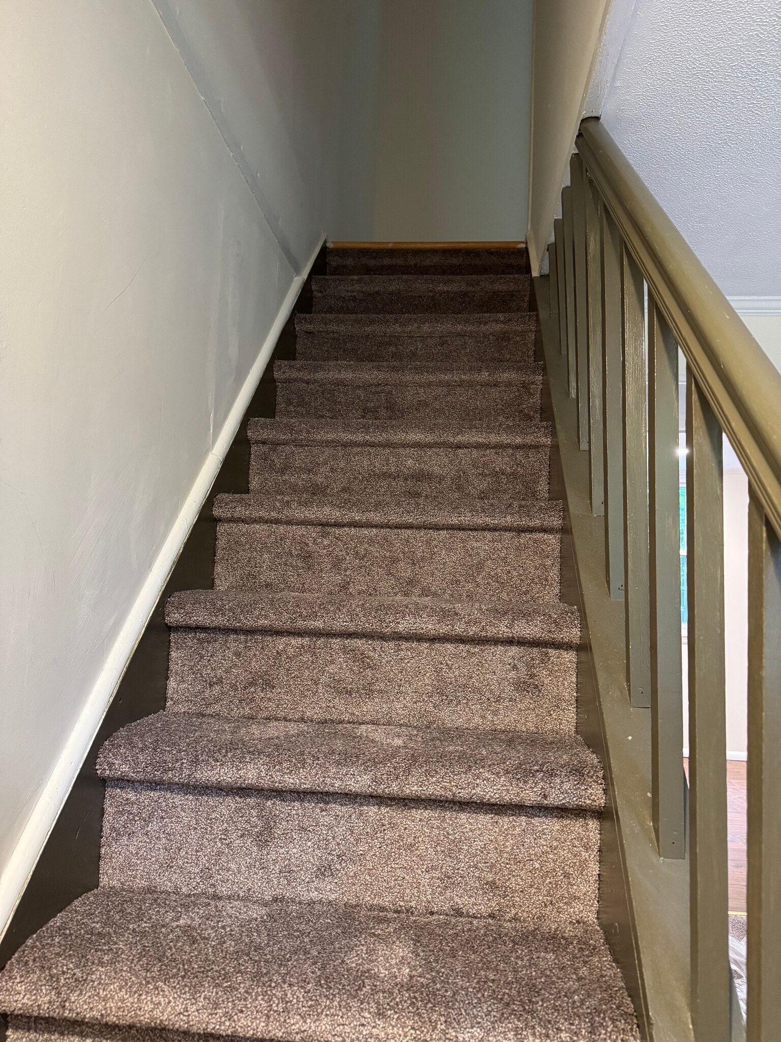 Carpeted Staircase - 105 Red Mill Rd