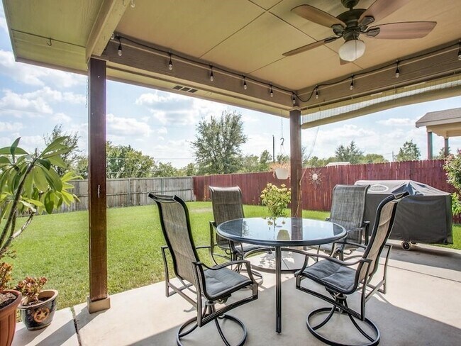 Building Photo - 10333 Bradshaw Dr