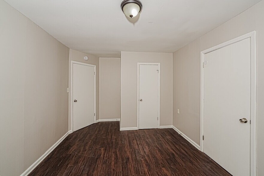 Building Photo - 1116 Hayes Rd