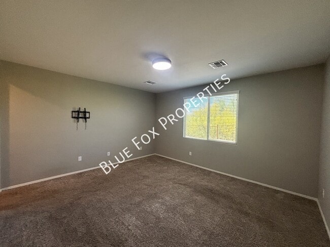 Building Photo - 3156 S Three D Ct