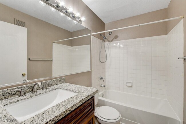 Building Photo - 760 Hunters Creek Ln