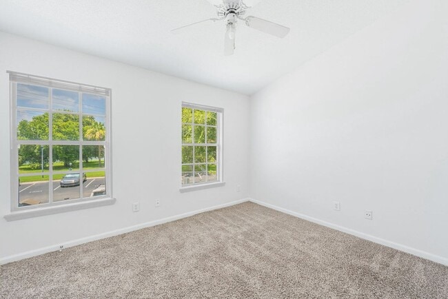 Building Photo - End Unit Water View