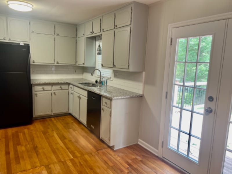 Building Photo - 3534 Maryvale Dr