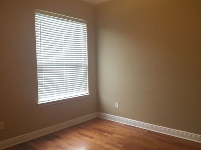 Building Photo - 1544 Mistflower Ln