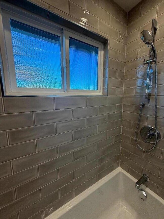 Building Photo - 1800 Terri Way