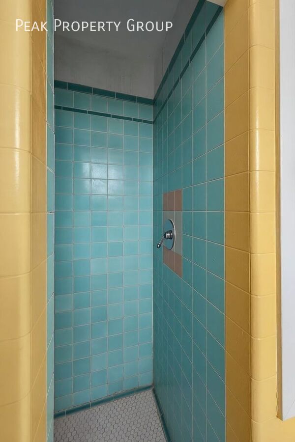 Building Photo - 2431 Ohio Ave