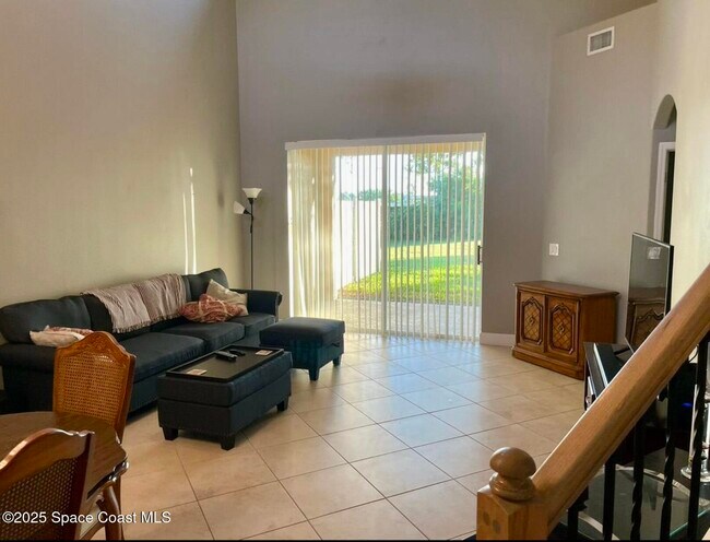 Building Photo - 3126 Arden Cir