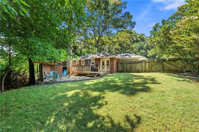 Building Photo - 811 Whelchel Dr