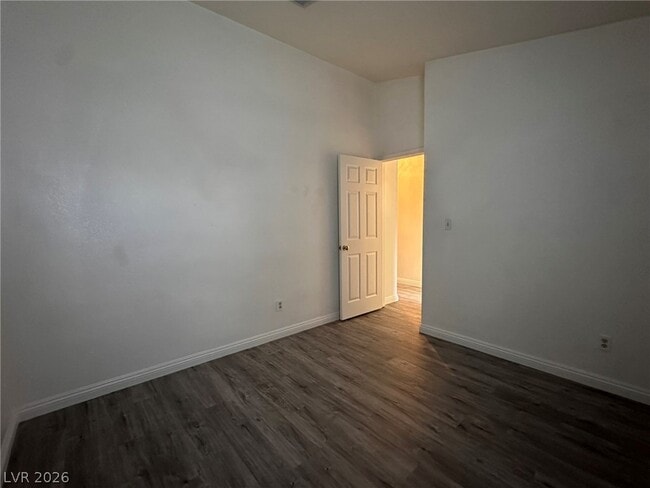 Building Photo - 6521 Bellwood Ct