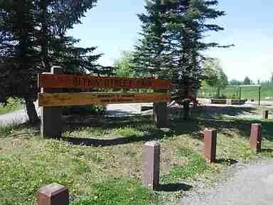 Building Photo - 1600 Eastridge Dr