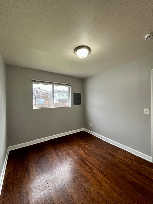 Building Photo - 4656 Detroit St