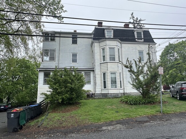 Primary Photo - 24 N Main St