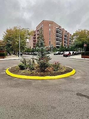 Building Photo - 66-01 Burns St