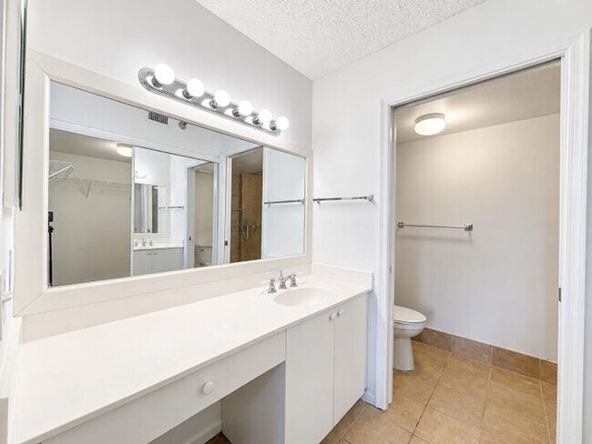 Building Photo - 340 NW 67th St