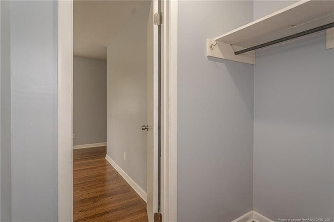 Building Photo - 401 Southwick Dr