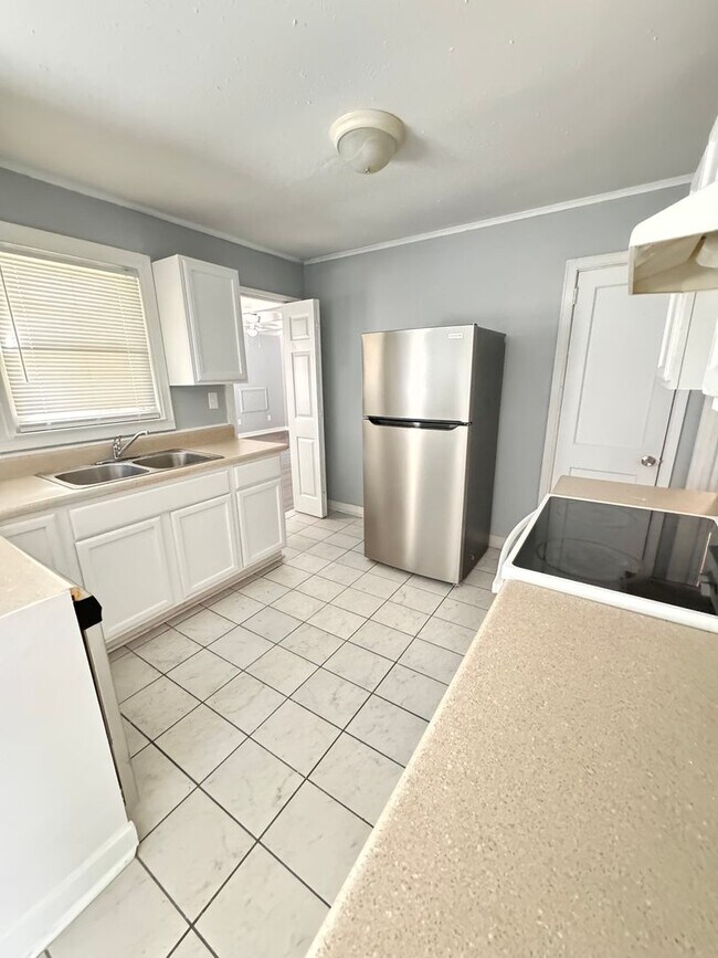 Building Photo - 307 Clairborne Ave