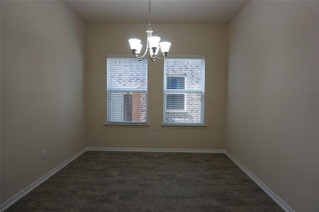 Building Photo - 10615 Chestnut Path Way