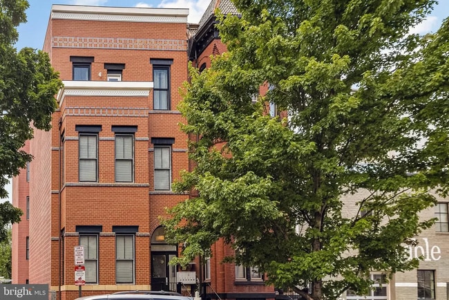 Primary Photo - 907 N St NW