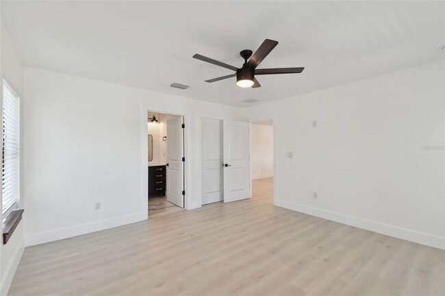Building Photo - 6315 S Richard Ave