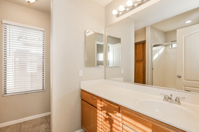 Building Photo - 10919 E Catalina Ave