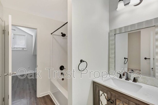 Building Photo - 4407 Great Oak Dr