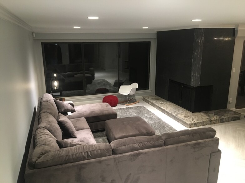 Great Room - 7106 Bridge Way