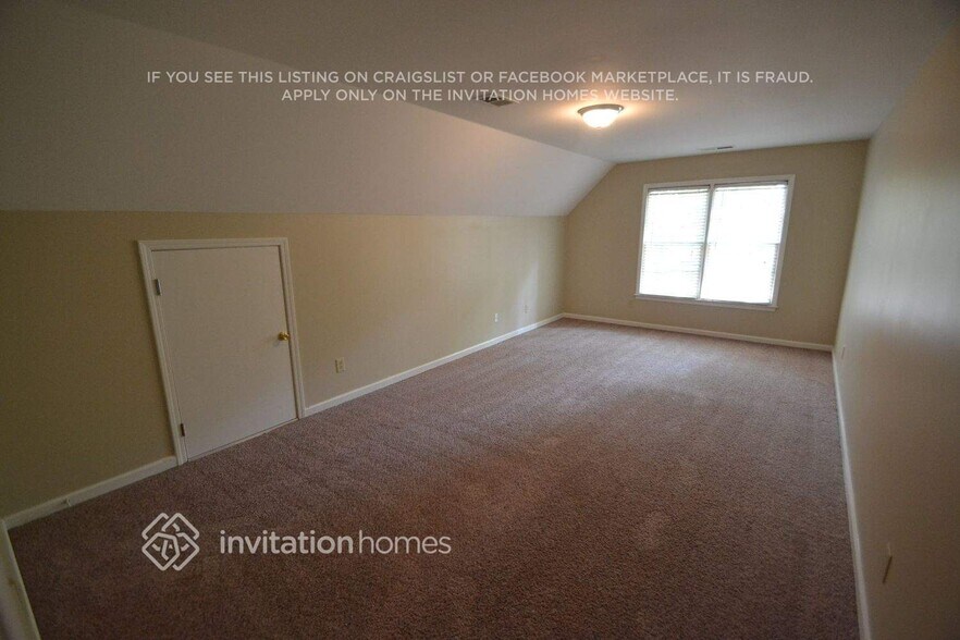 Building Photo - 613 Dahlia Way