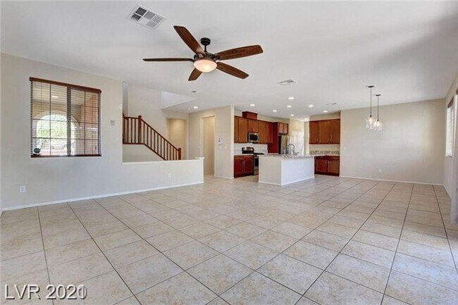 Building Photo - Gated community - 4 bedrooms - 3 baths