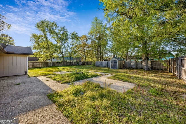 Building Photo - 132 N Woodvalley Dr