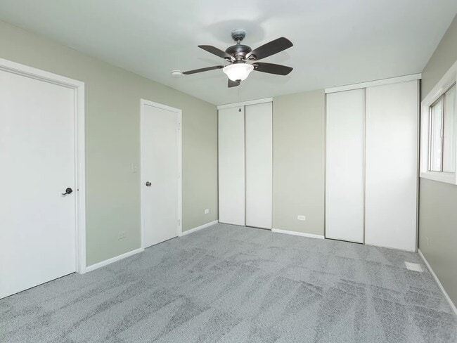 Building Photo - 1227 Andover Cir