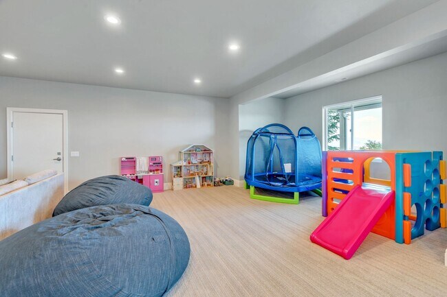 Building Photo - 2872 N Sorrel Dr
