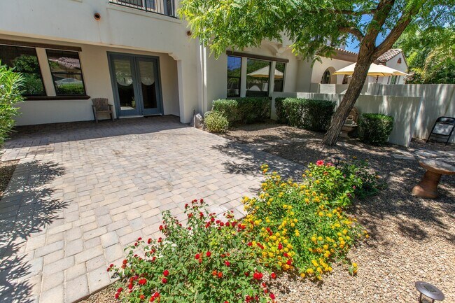 Building Photo - 4700 S Fulton Ranch Blvd