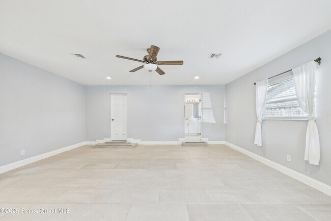 Building Photo - 1500 Dorsal St